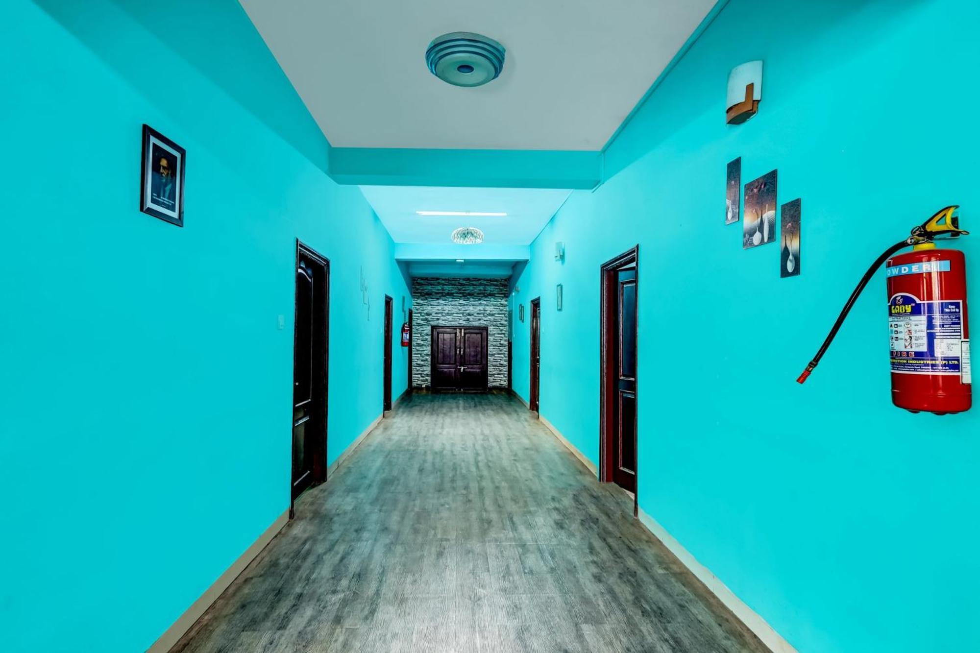 Super Hotel O Kennedy Nagar Near Railway Station 蒂鲁帕蒂 外观 照片